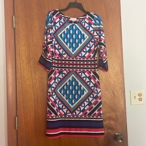 Fun colors. 3/4 sleeves.